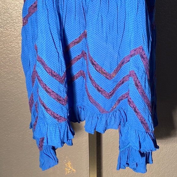 FREE PEOPLE - tunic / dress / tank: blue asymmetrical w purple lace accents - L - Picture 4 of 16